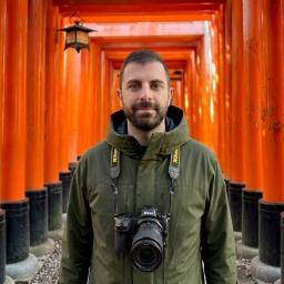 El autor en Fushimi Inari, Kioto
